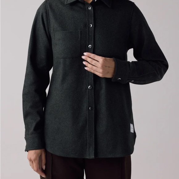 Anian Women's Black Button Down Shirt - Picture 16 of 16